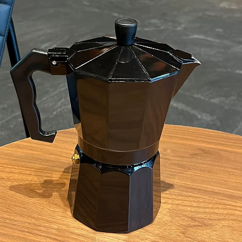 Cafetière Moka - Machine à café 3/6 tasses pour la préparation