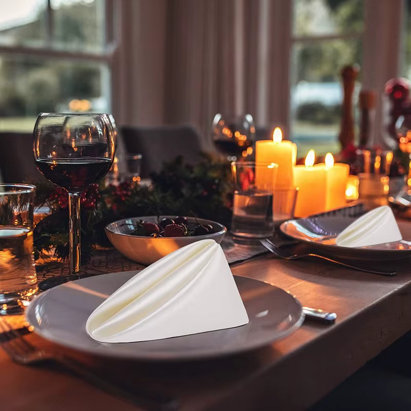 Serviettes de table en satin