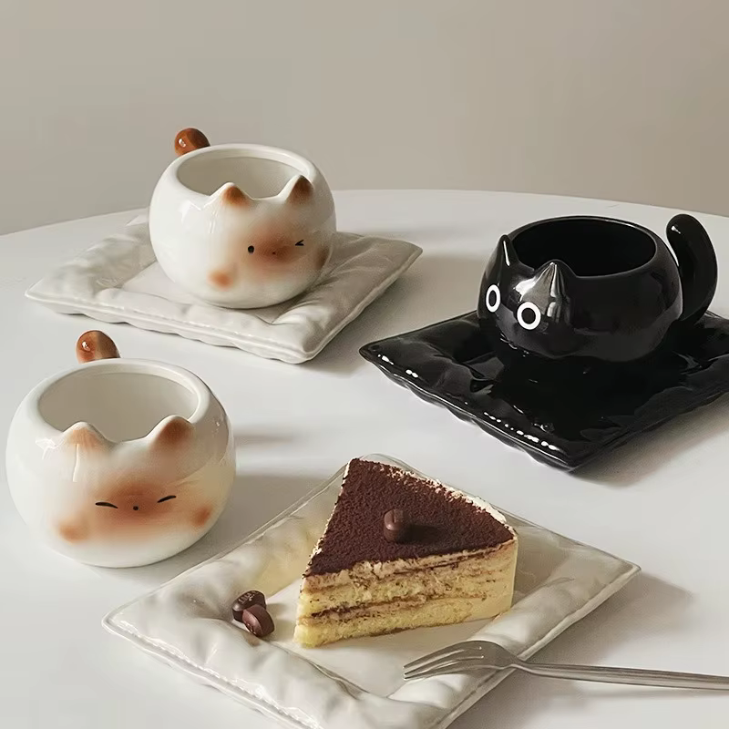 Tasse à café chat siamois de dessin animé