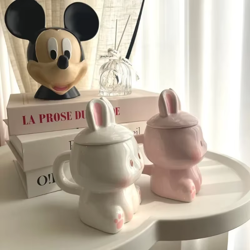 Tasse en céramique de lapin 3D