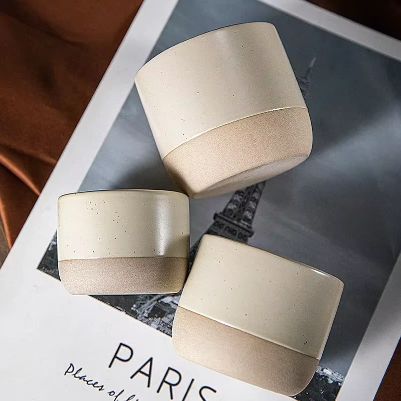 Tasse à café vintage en céramique