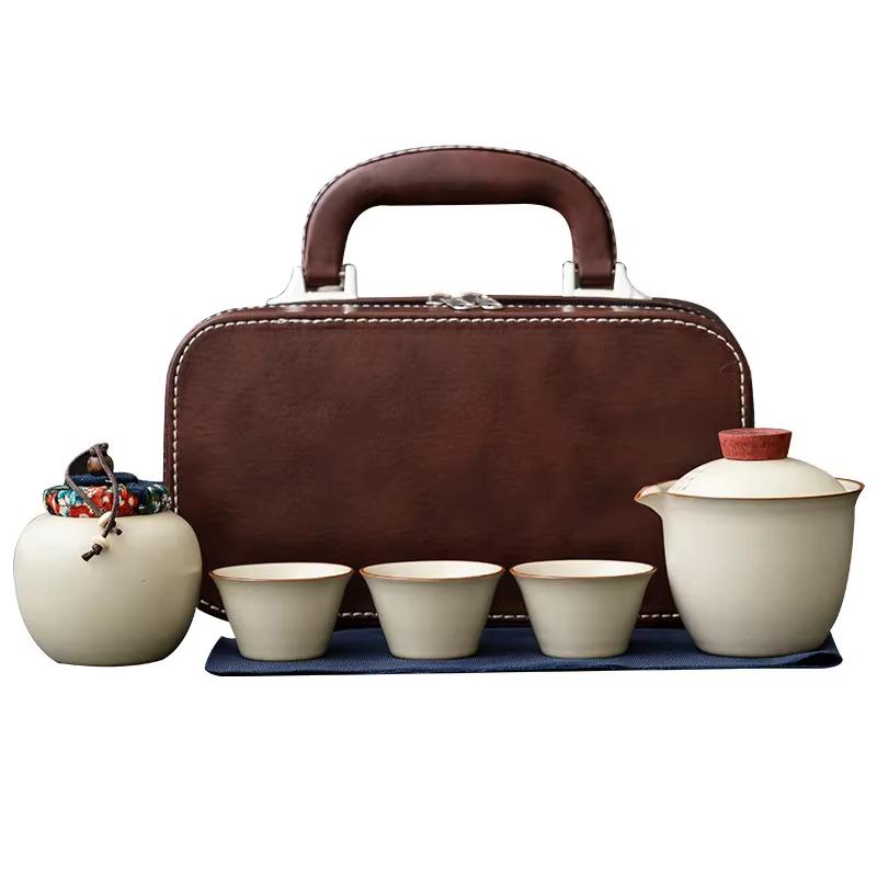 Service à thé de voyage Ru Kiln avec un pot et trois tasses à pression en céramique d'extérieur standard