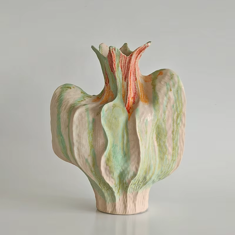 Vase en céramique abstrait fait main