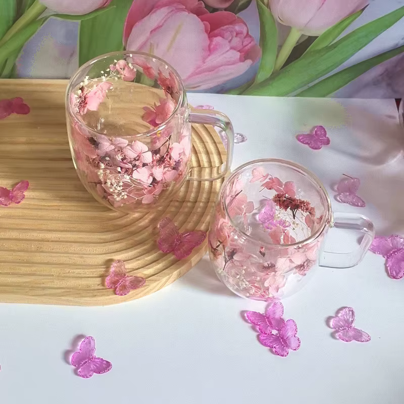 (PLUM) 1 tasse à café en verre à double paroi avec un véritable motif de fleurs à l'intérieur