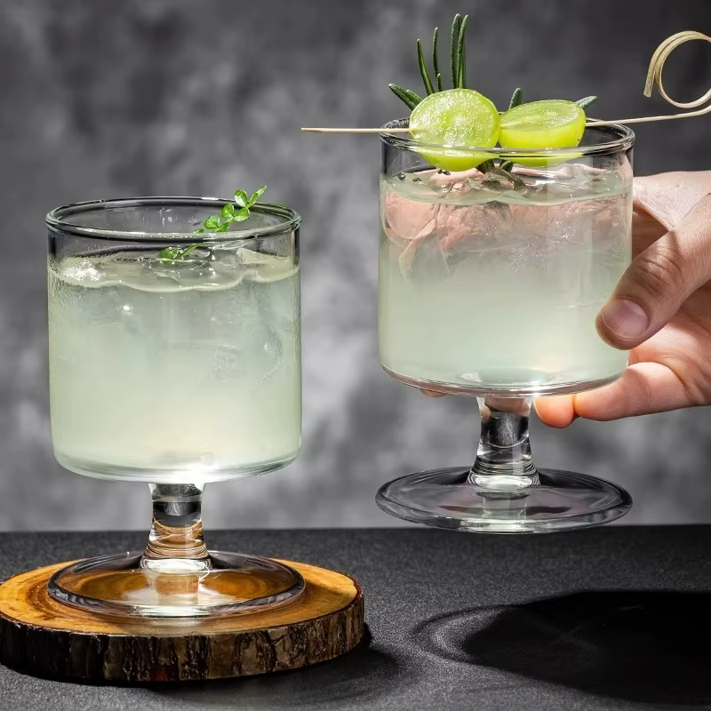 Gobelet en verre droit transparent