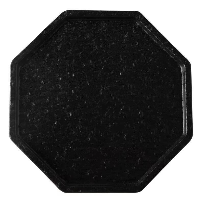 Assiette octogonale noire et blanche de luxe