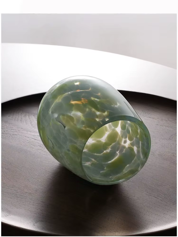 Verre vert à pointe colorée