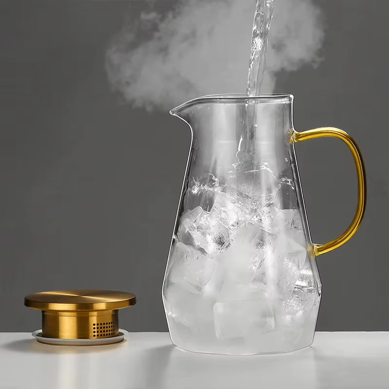 Bouteille d'eau en verre de grande capacité