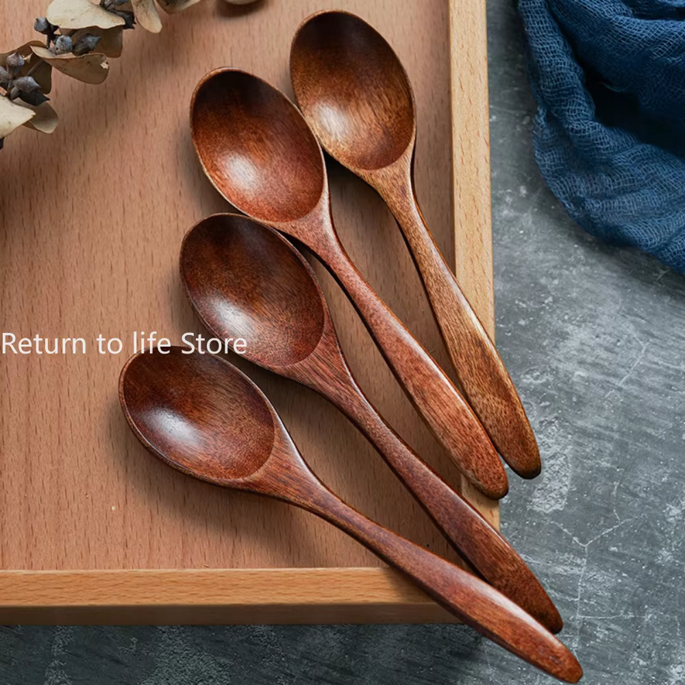 Ustensiles de cuisine couverts en bois cuillère