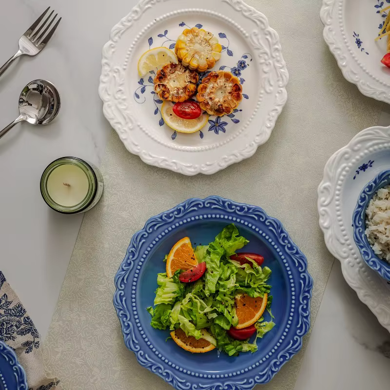 Assiette à manger occidentale en céramique, décoration de maison en Relief haut de gamme française, couleur sous glaçure