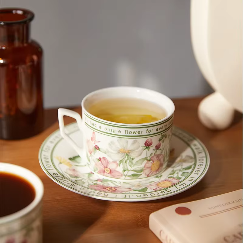 Ensemble de tasses à thé et soucoupes Vintage français de 260ml