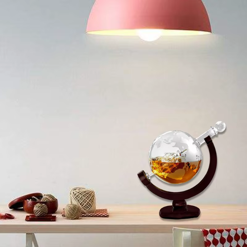 Décanteur à whisky globe brodé personnalisé, carafe à whisky