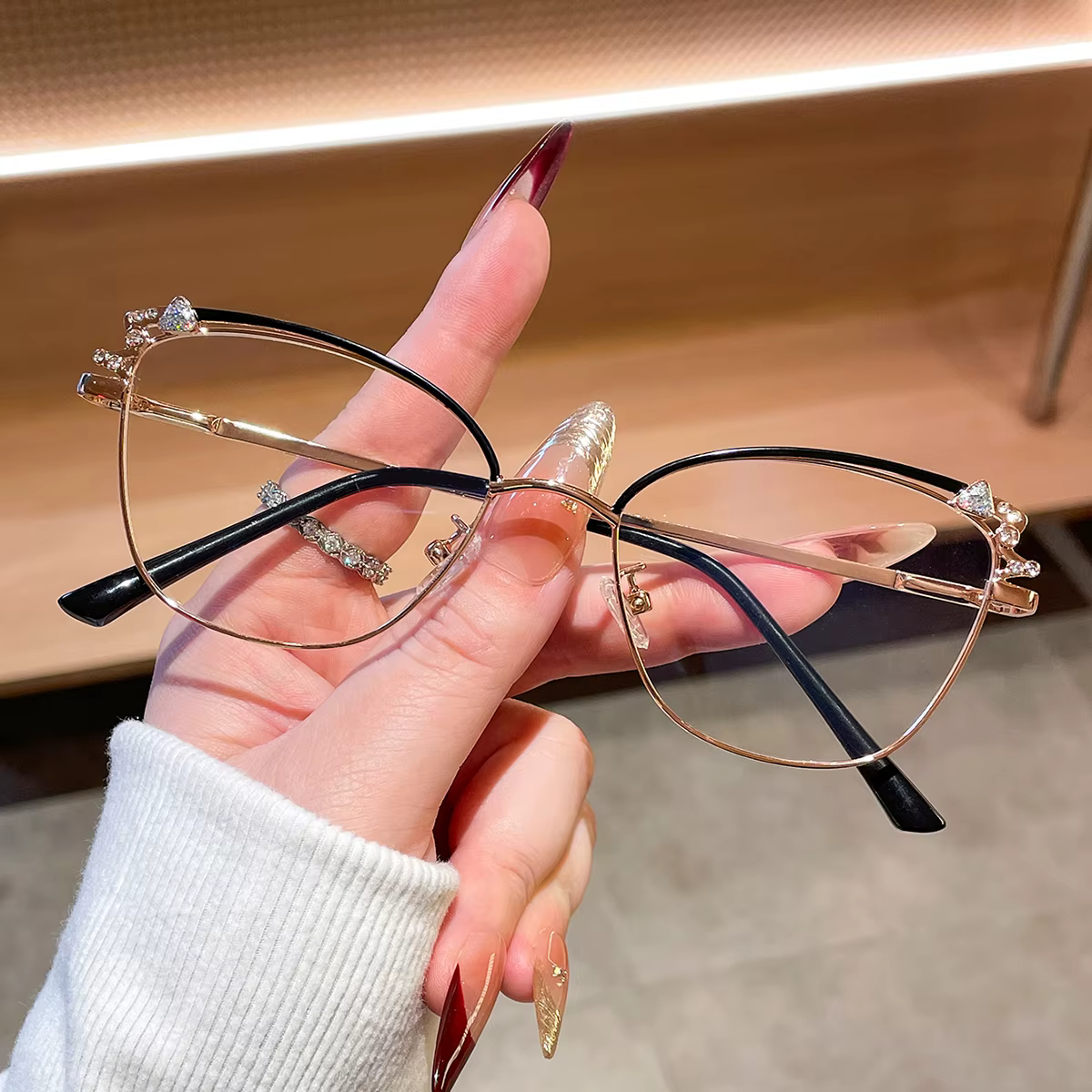 1 paire de lunettes unies à la mode pour femmes, style élégant et simple, adaptées à un usage au bureau