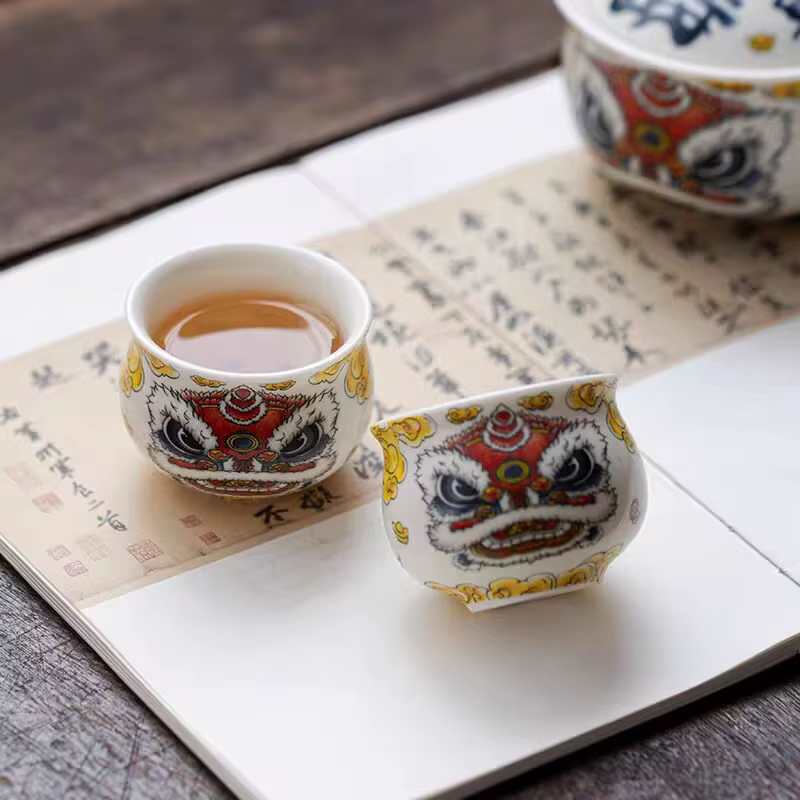 Tasse à thé chinoise danse du Lion