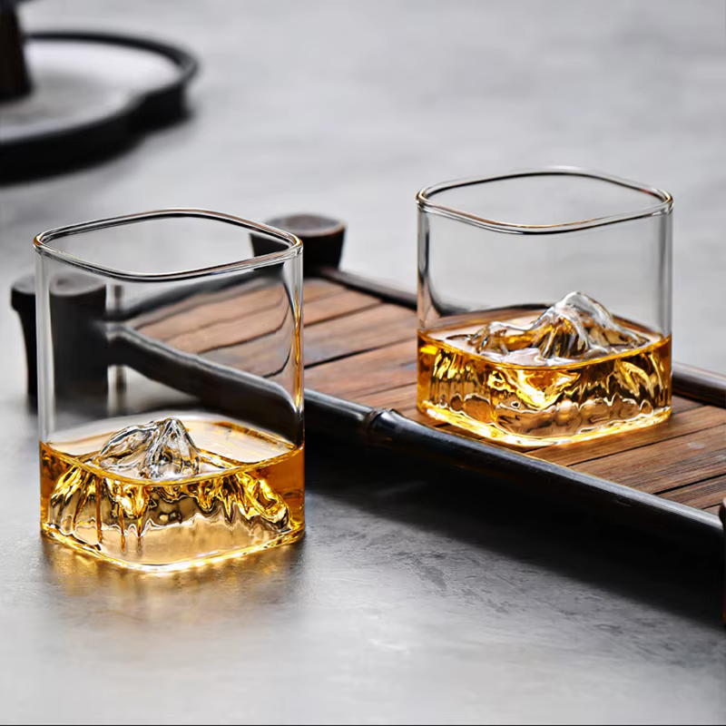 Tasse en verre esthétique
