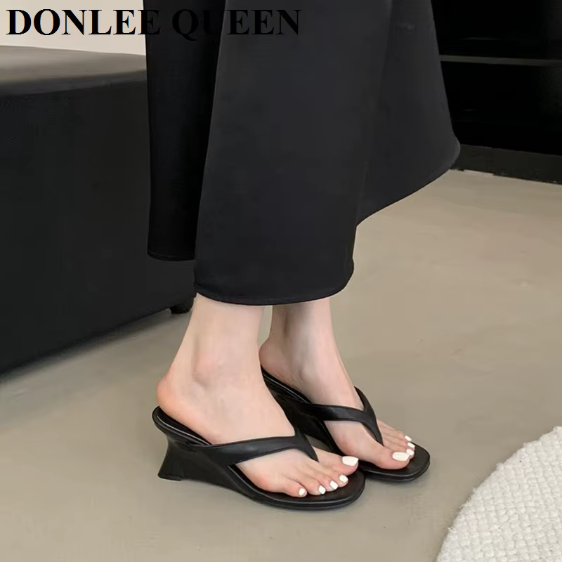 Marque de mode talon compensé pantoufle diapositives femmes pince orteil tongs bande étroite sandales chaussures décontracté femme pantoufle Sandalia Mujer