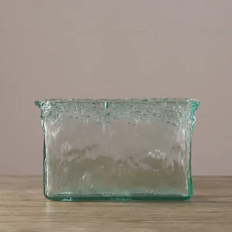 Vase en verre écologique fait à la main