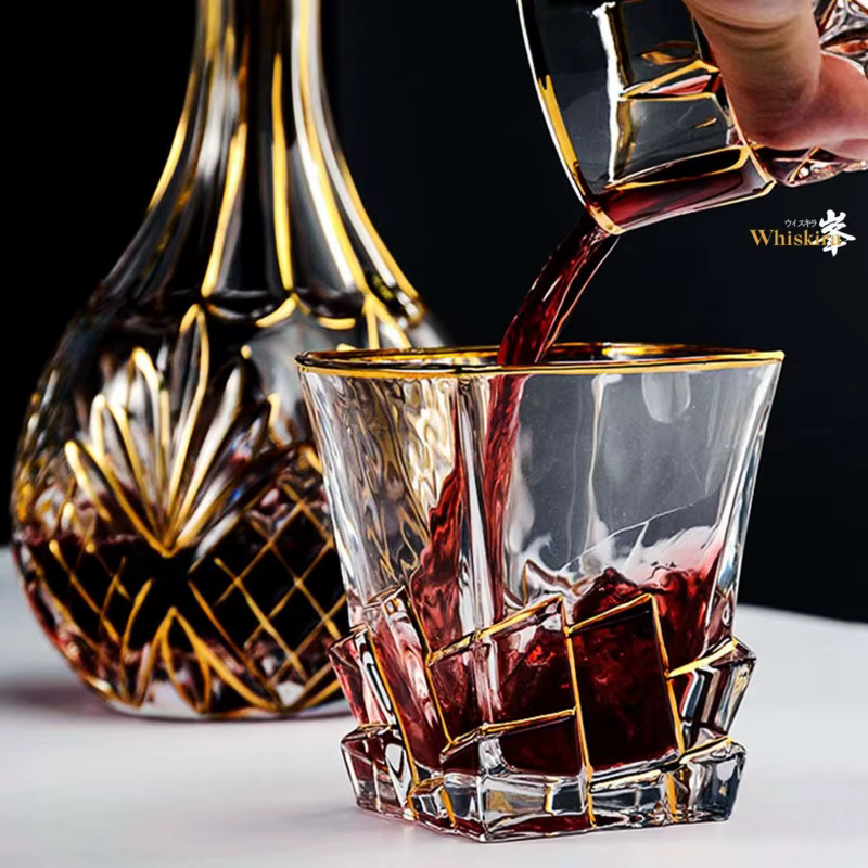 Ensemble de gobelets en verre à whisky
