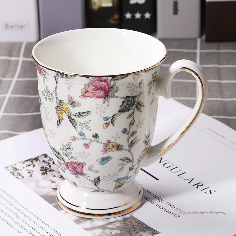 Tasse à café fleur peinte dorée en céramique de haute qualité
