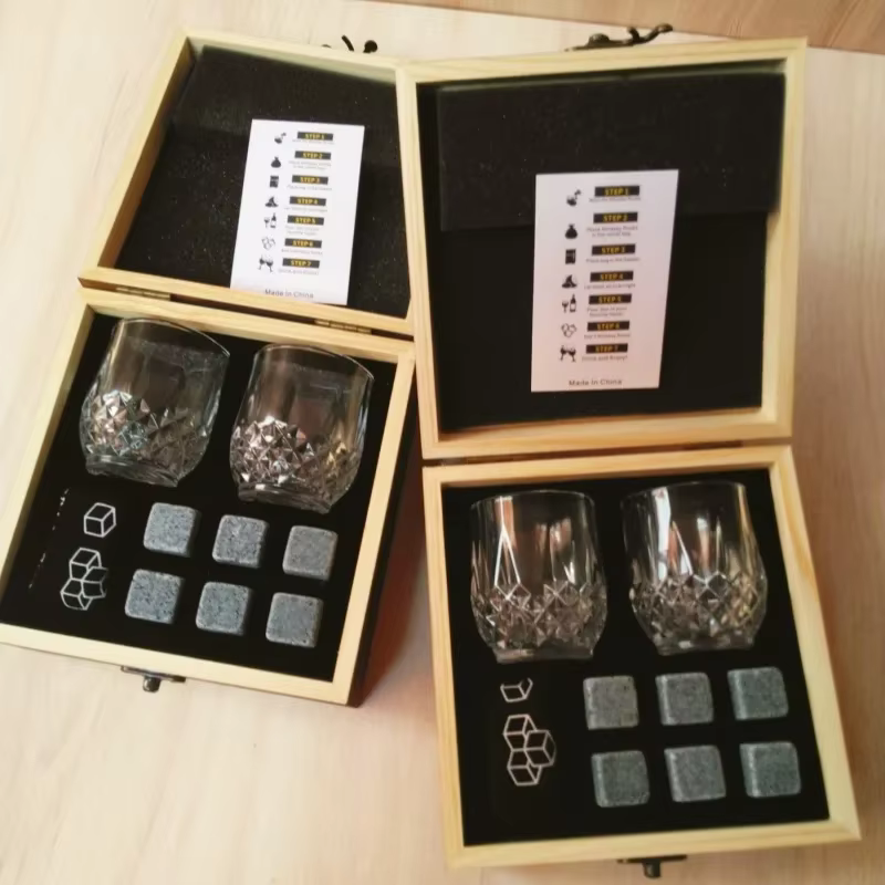 Cadeau de fête des pères pour hommes, ensemble de verres à pierres à whisky, bloc de glace en granit pour whisky dans une boîte de bouteille en bois, cadeau pour papa et mari