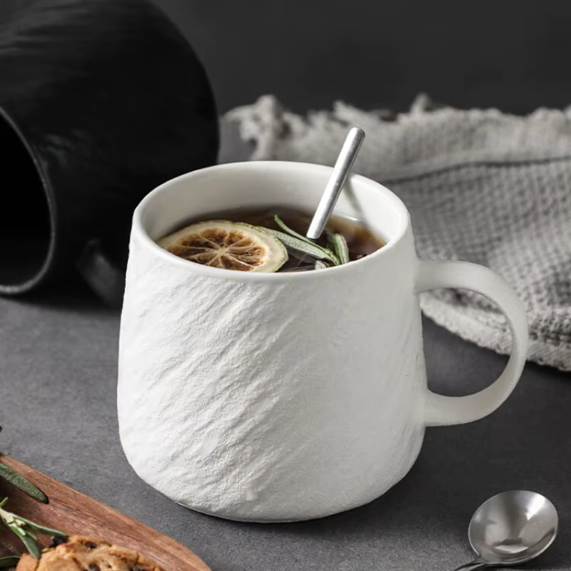 Tasse à café en céramique de bergame en pierre simple