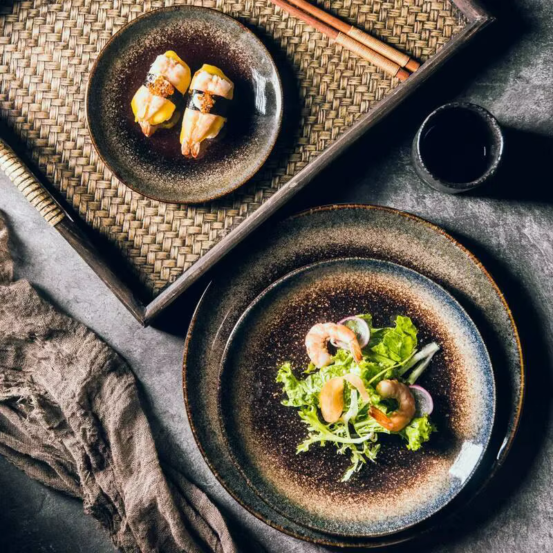 Assiette de service japonaise en céramique