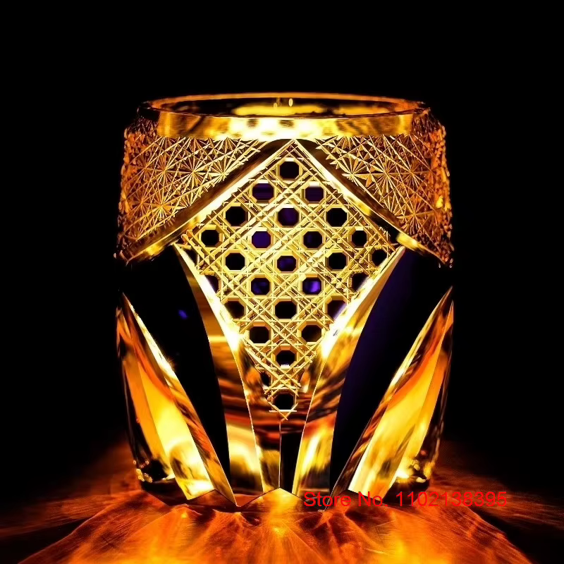 Verre de cristal guerrier noir japonais