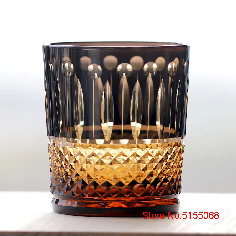 Verre à vin en cristal taillé au diamant