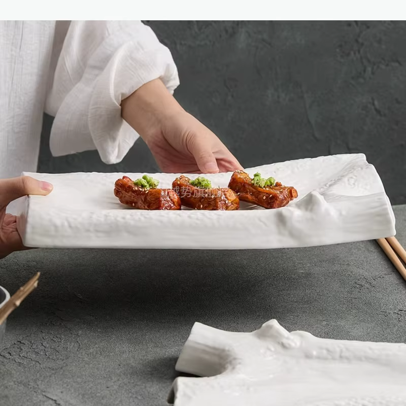 Assiette en céramique blanche mate, assiette de service, assiette à dessert, assiette à collation, assiette à sushi, assiettes en forme de branche d'arbre, vaisselle moléculaire pour restaurant