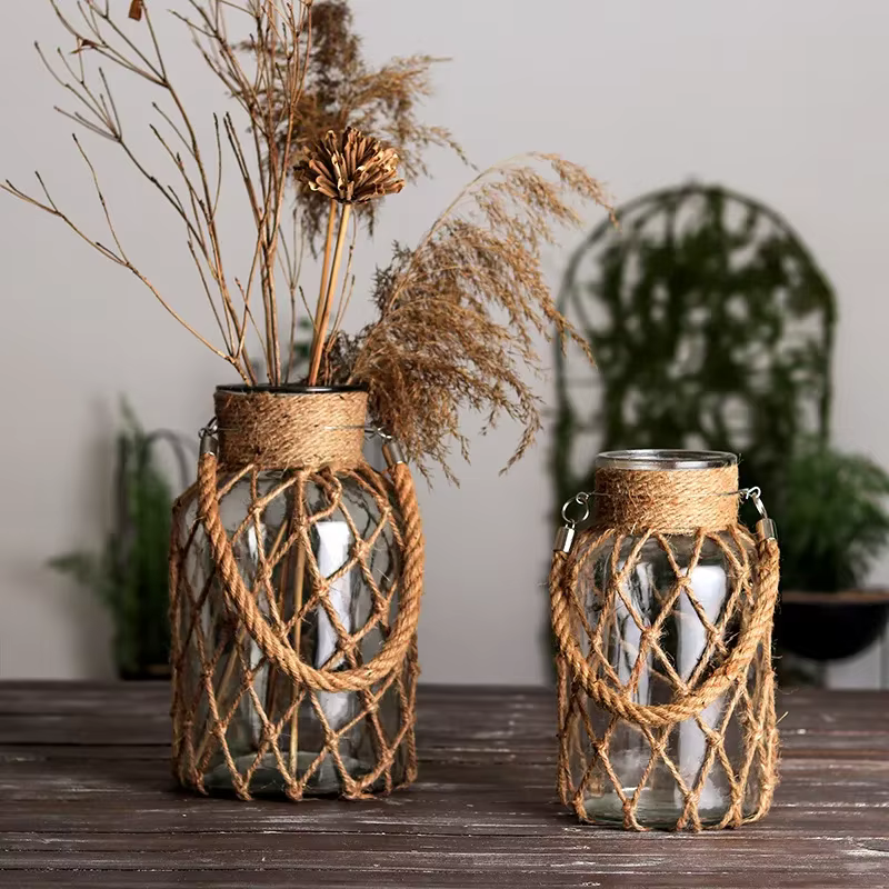 Vase Transparent en Verre Tissé à la Main