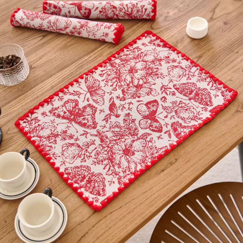 Set de table en tissu jacquard floral brodé