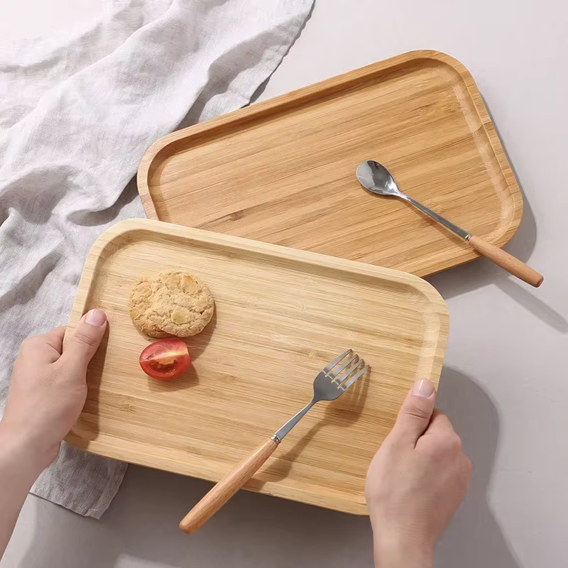 Assiette à dessert japonaise en bois