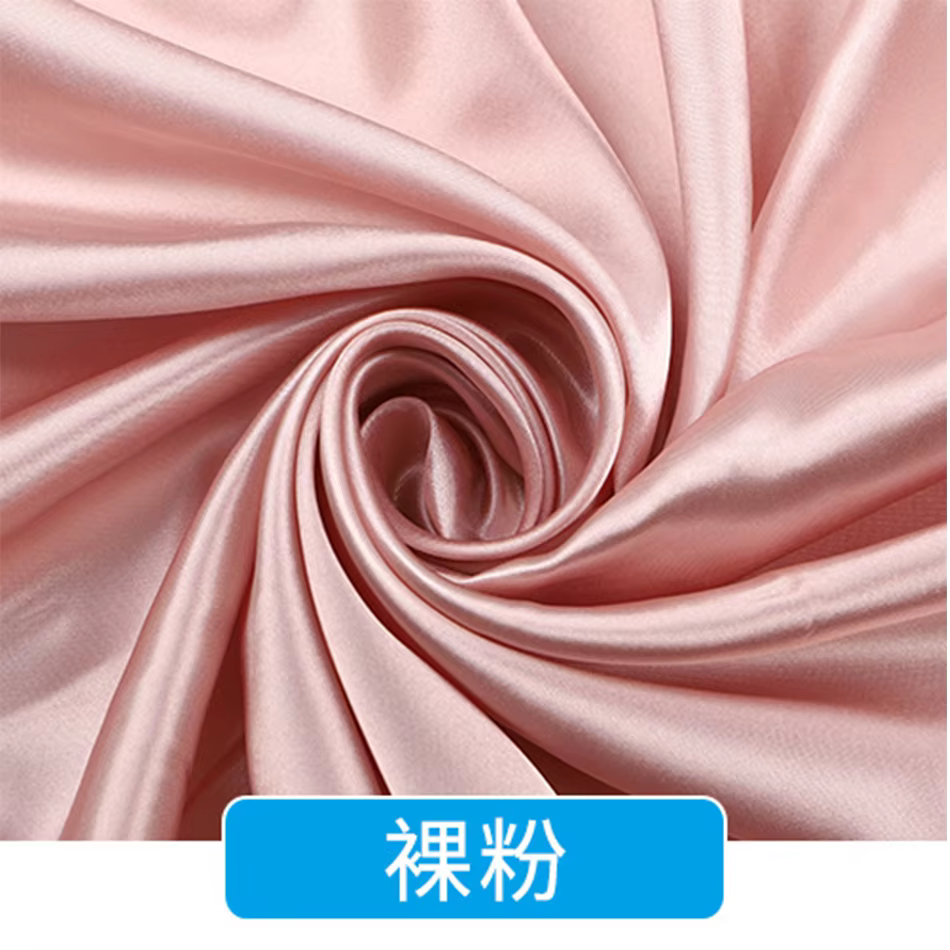 Nappe en satin or champagne