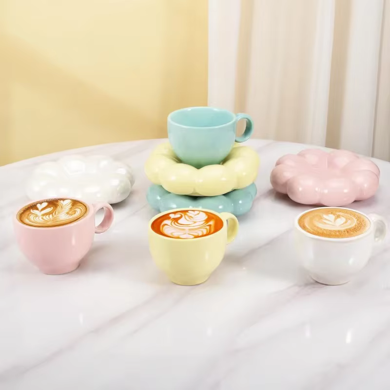 Ensembles de tasses à café en forme de nuage en céramique