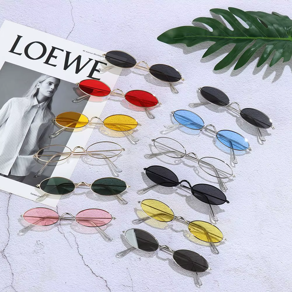 Lunettes de soleil classiques à petite monture narrétro pour hommes et femmes, nuances vintage, lentille de document en métal, lunettes design à la mode