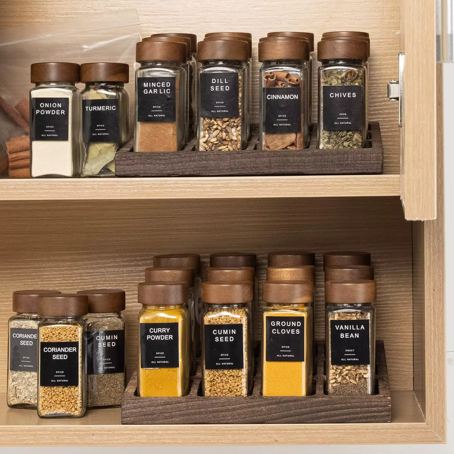 Glass vanilla seasoning jar with solid wood seasoning jar lid, labeled seasoning container, sealed empty glass seasoning contain