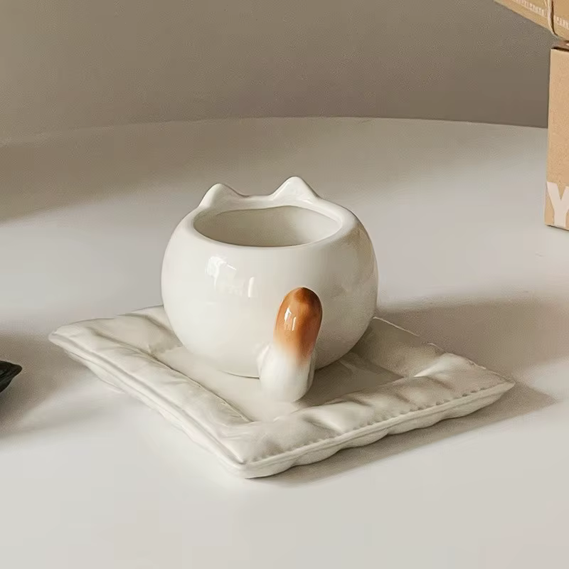 Tasse à café chat siamois de dessin animé