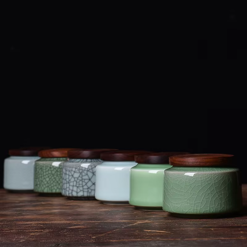 Pot à thé en céramique exquis