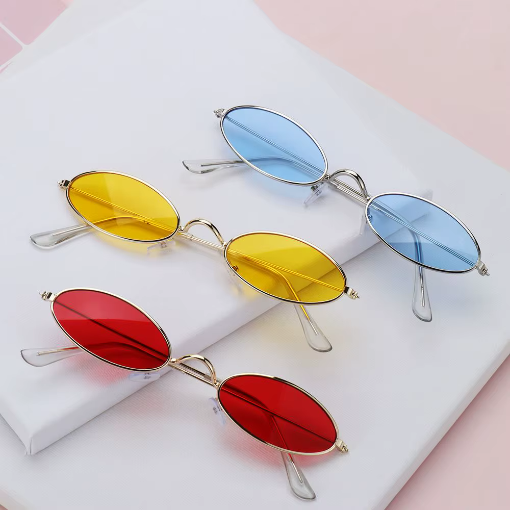 Lunettes de soleil classiques à petite monture narrétro pour hommes et femmes, nuances vintage, lentille de document en métal, lunettes design à la mode