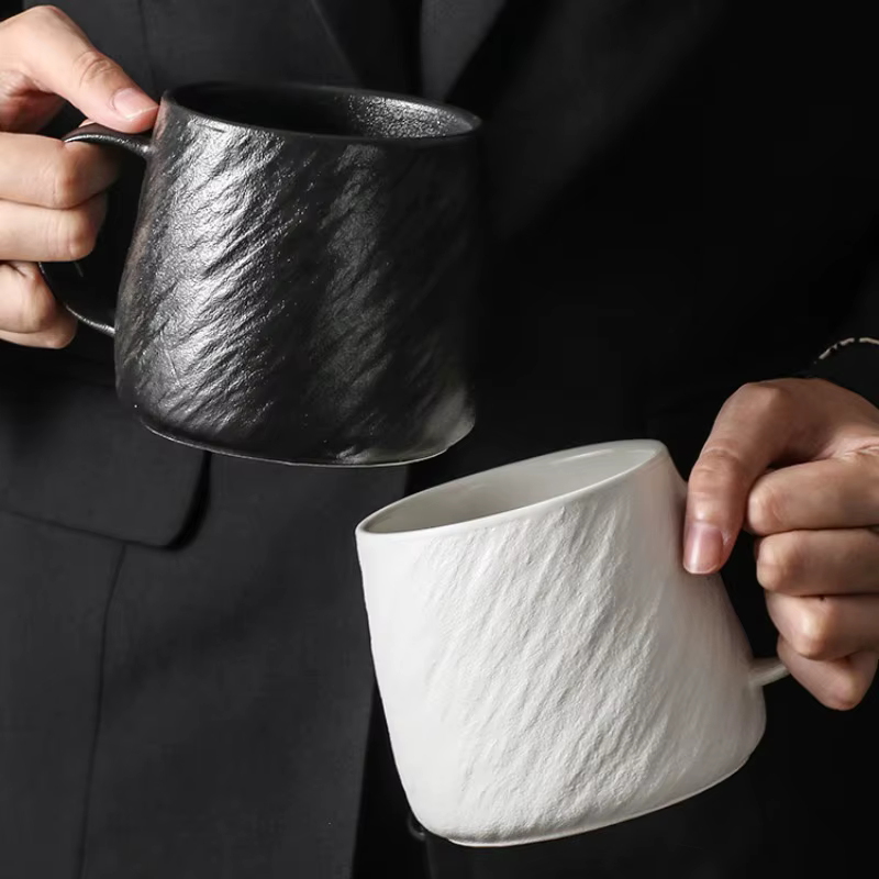 Tasse à café en céramique de bergame en pierre simple