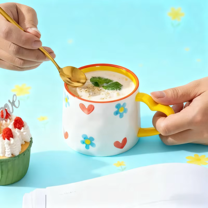 Tasse en céramique créative mignonne peinte à la main