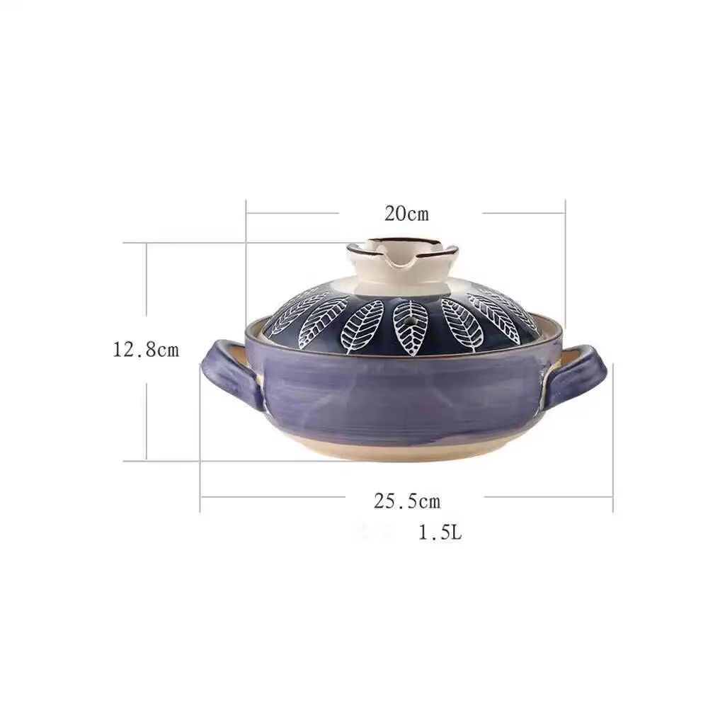 Casserole de cuisine rétro japonaise avec couvercle