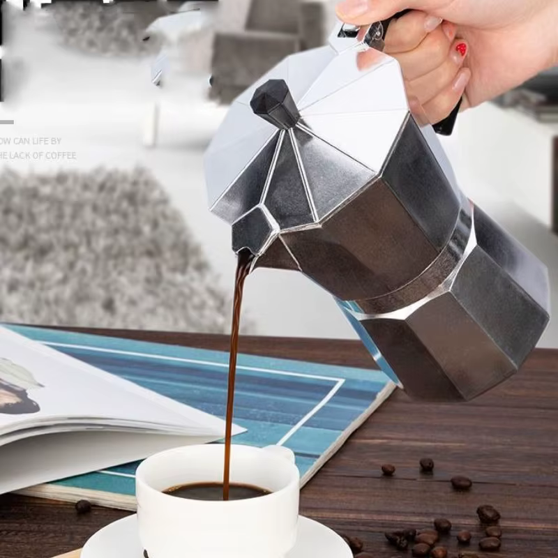 Nouveau Pot Moka en aluminium ménage 50ml-600ml poêle à Latte cafetière classique percolateur à expresso Pot d'extraction de café