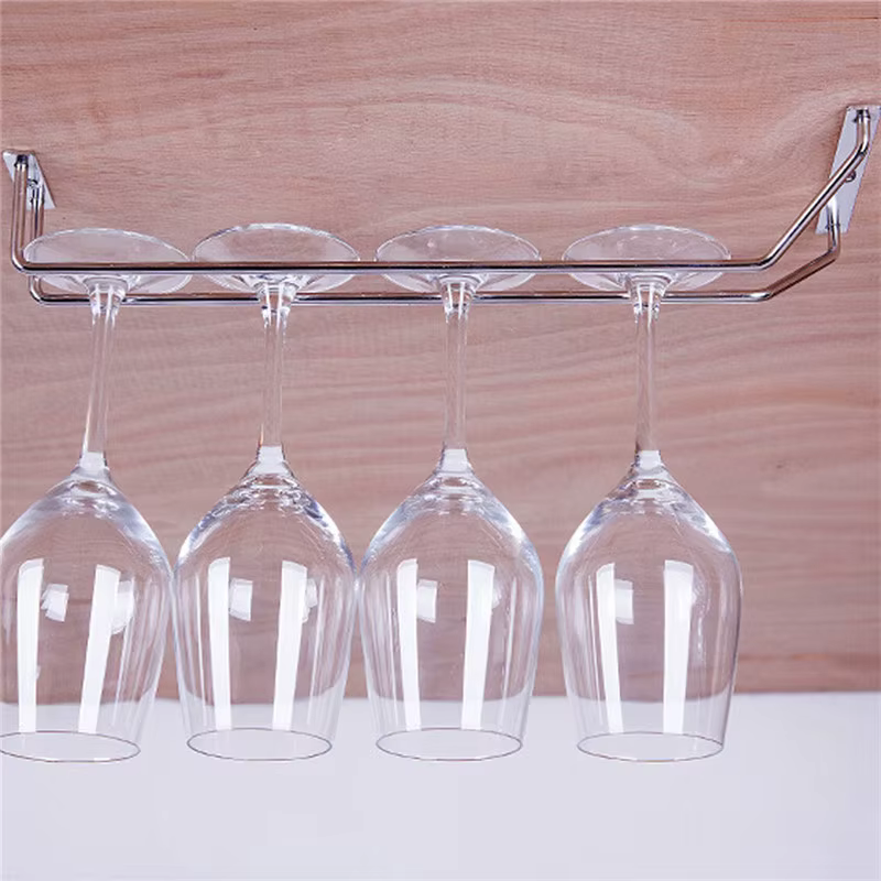 Cintre pour gobelets en verre de vin rouge