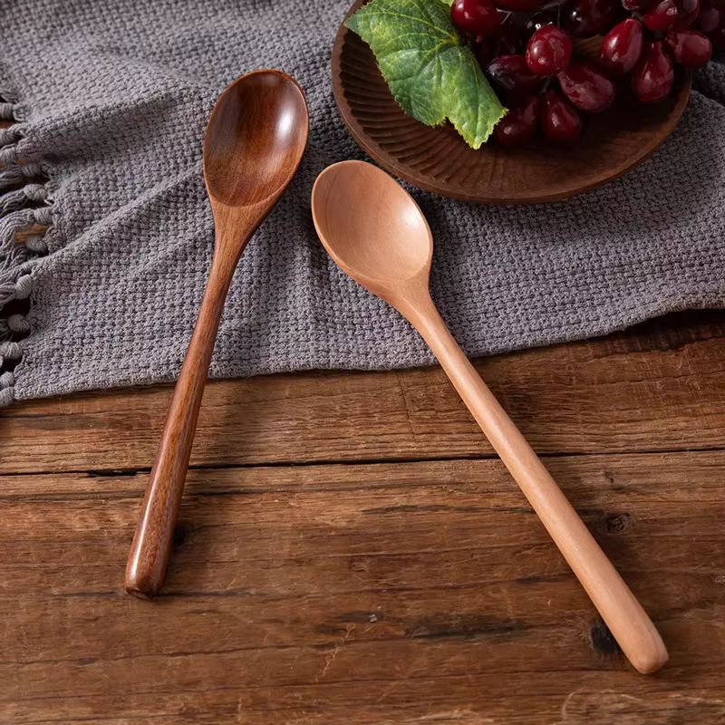 Cuillère à soupe en bois