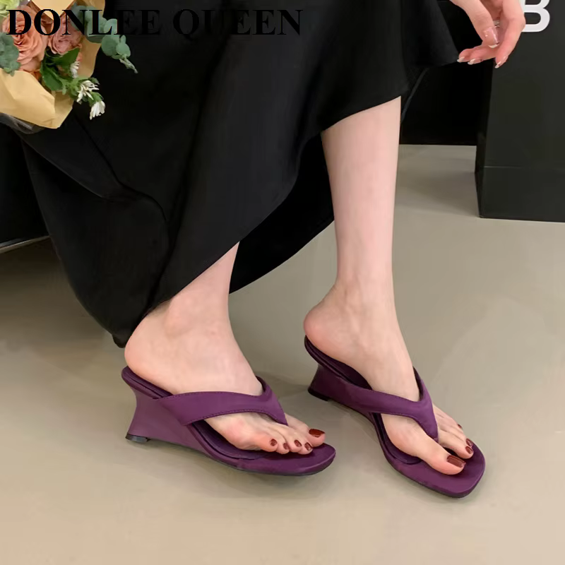 Marque de mode talon compensé pantoufle diapositives femmes pince orteil tongs bande étroite sandales chaussures décontracté femme pantoufle Sandalia Mujer