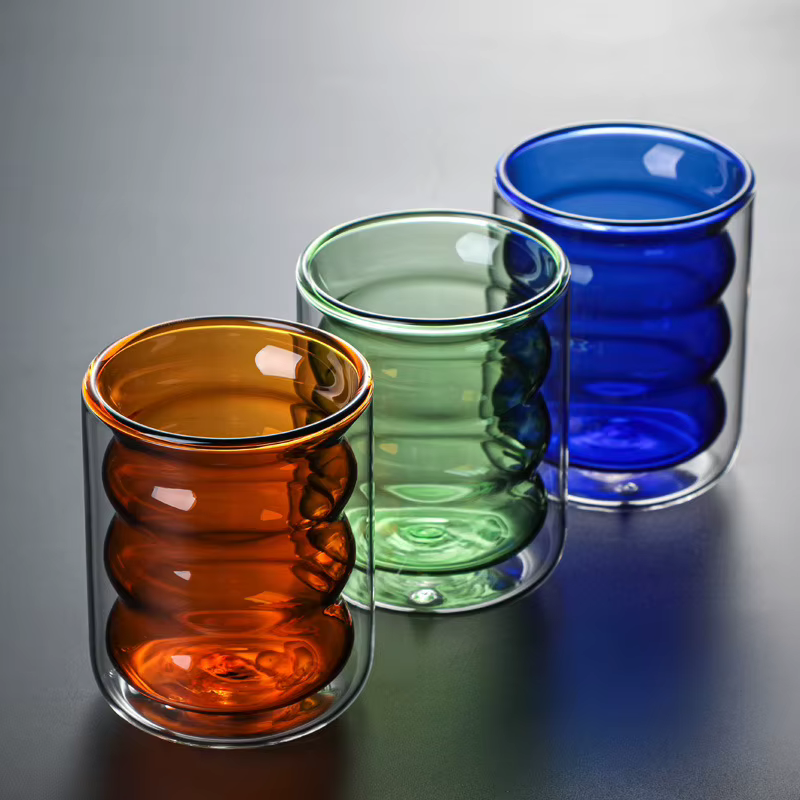Tasse en verre en forme de vague résistante à la chaleur