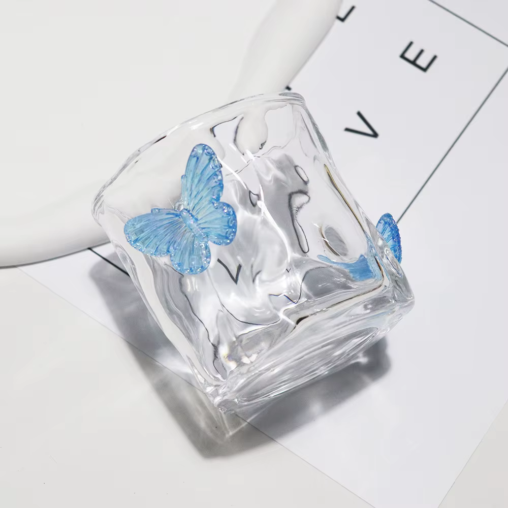 Tasse en verre torsadé pour whisky Transparent papillon