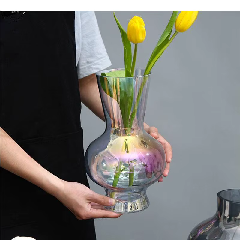 Vase en verre dégradé coloré
