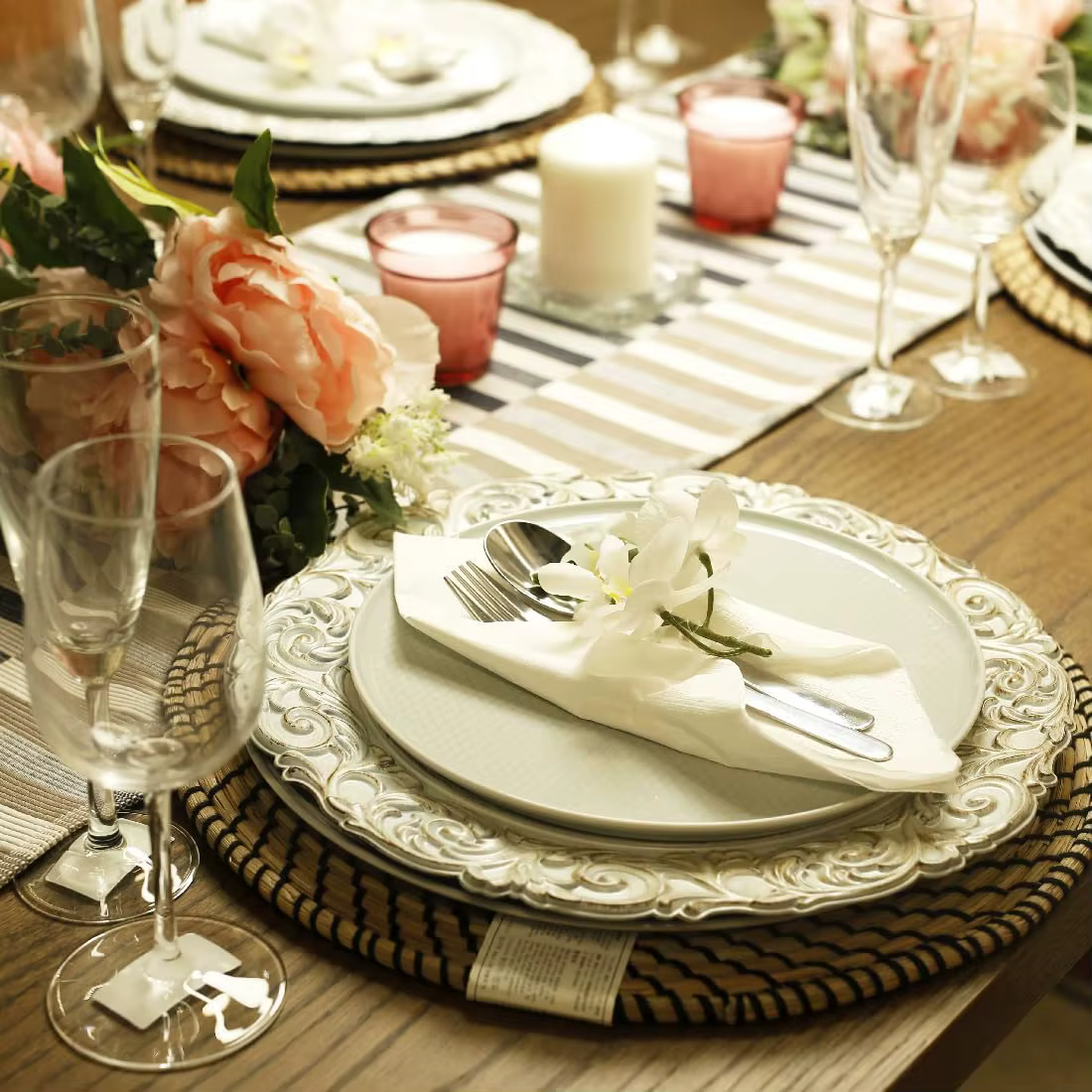 Assiettes de présentation anciennes